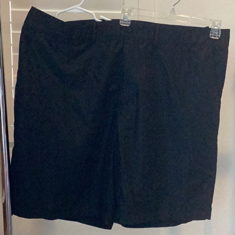 Men's BIG & TALL Black Shorts, SIZE 50, 100% polyester, gently worn.
